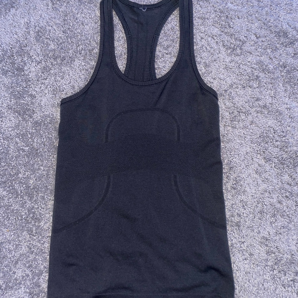 Lululemon black tank top